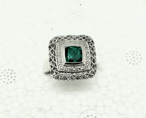 Stunning Emerald & Diamond Ring in Sterling Silver